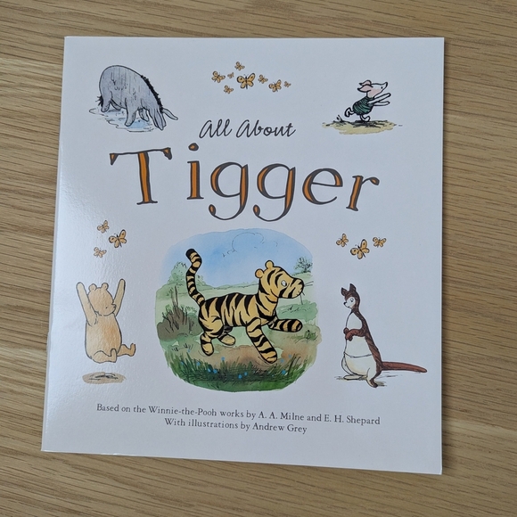 Brand New Winnie the Pooh Paperback Books/Story Collection - Picture 7 of 10